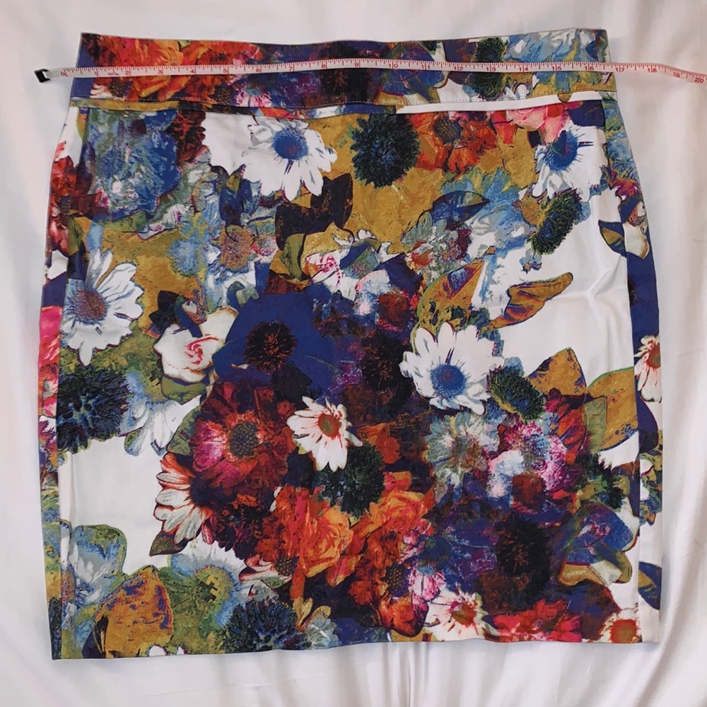 Ecru skirt